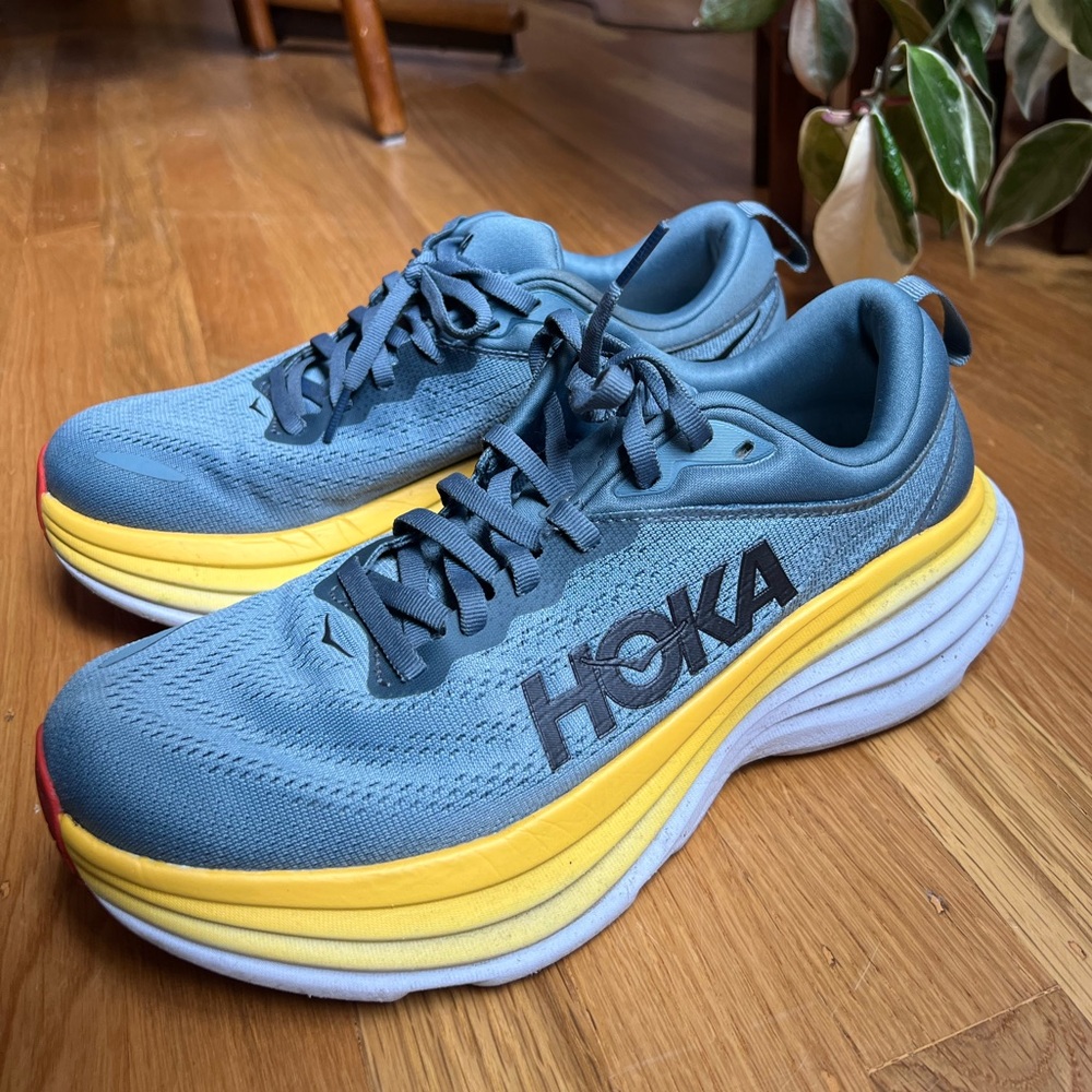 HOKA ONE ONE Bondi 8 Shoes